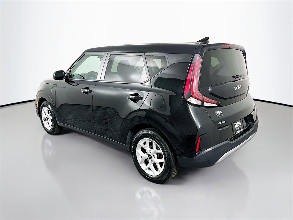 Used 2024 Kia Soul LX w/ Option Group 015 image 5