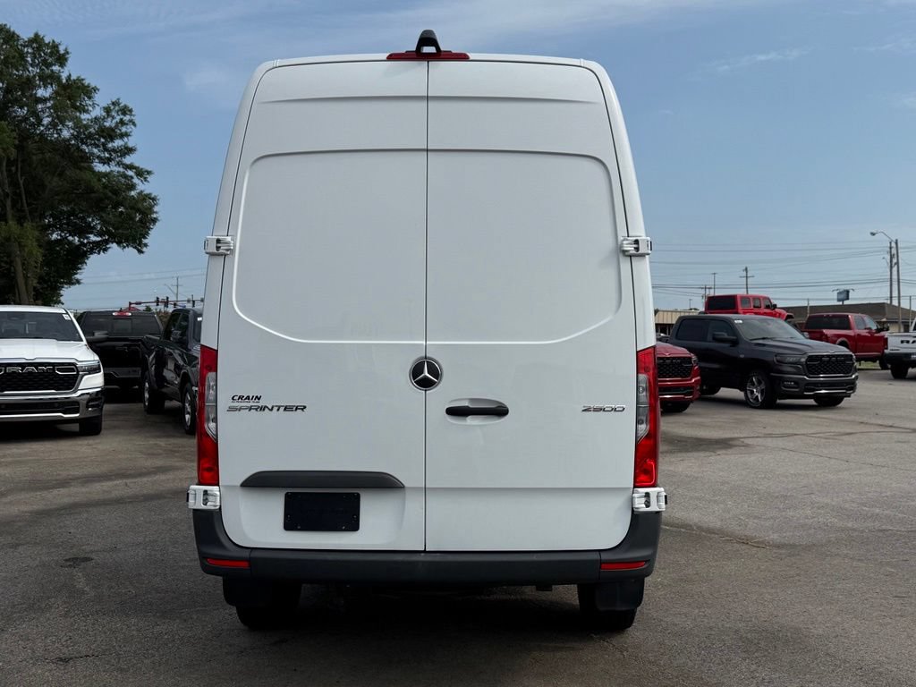 Used 2025 Mercedes-Benz Sprinter 2500 image 6