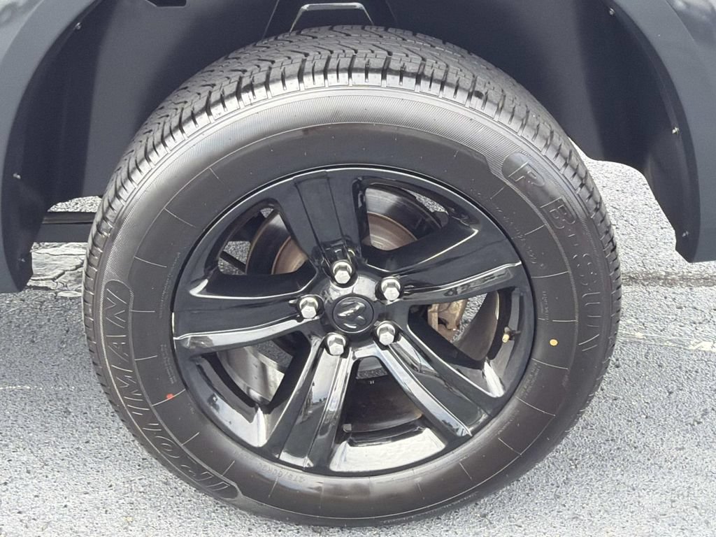 Used 2024 RAM 1500 Classic SLT AWD/4WD image 13