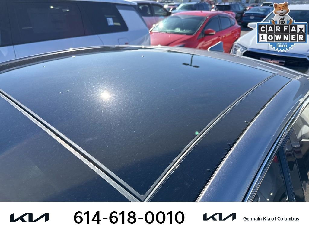 Used 2021 Genesis G70 3.3T image 8