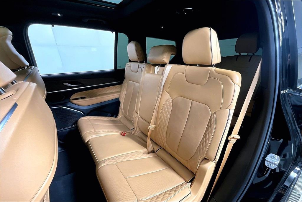 Used 2024 Jeep Grand Cherokee L Summit w/ Advanced Protech Group IV image 26