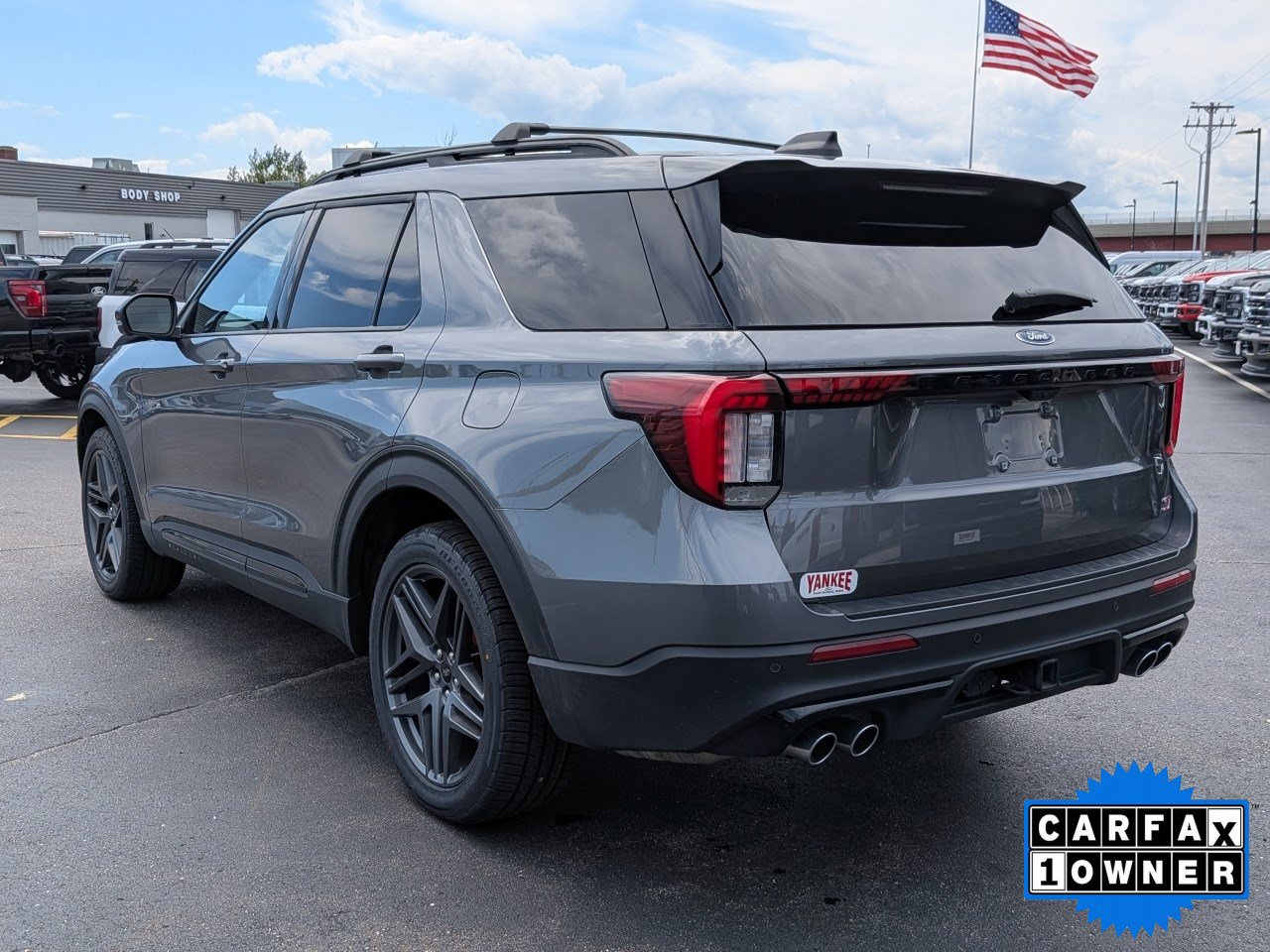 Certified 2025 Ford Explorer ST AWD/4WD image 6