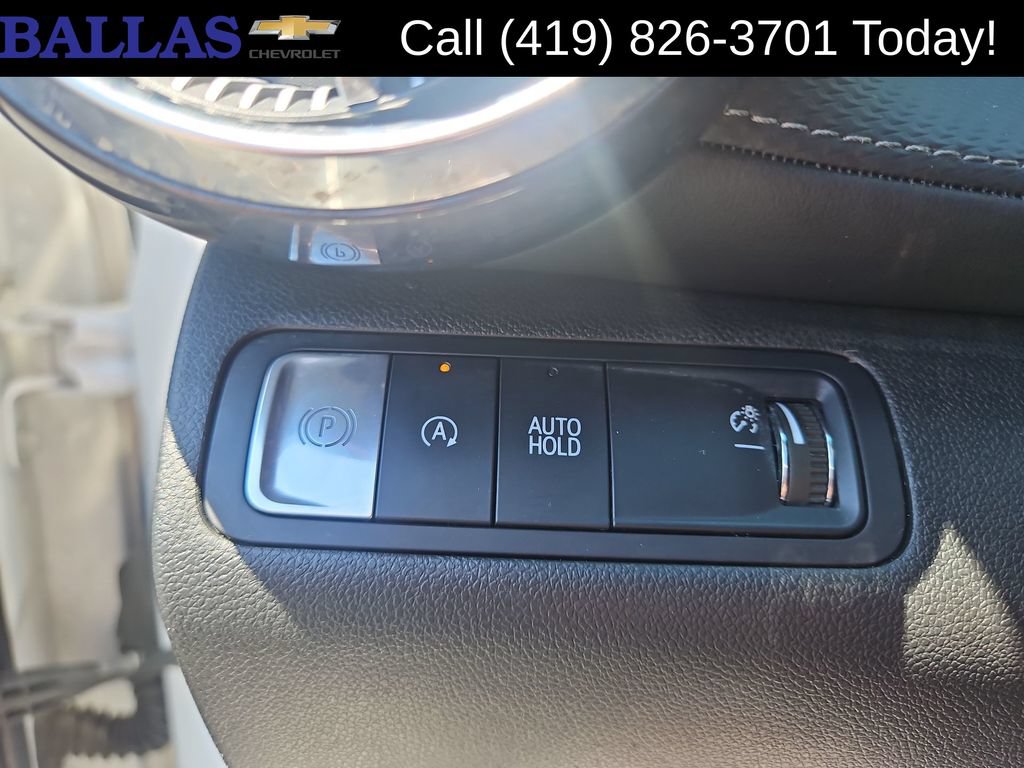 Certified 2025 Chevrolet Equinox LT FWD image 18