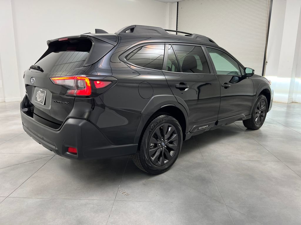 Used 2025 Subaru Outback Onyx Edition AWD/4WD image 7