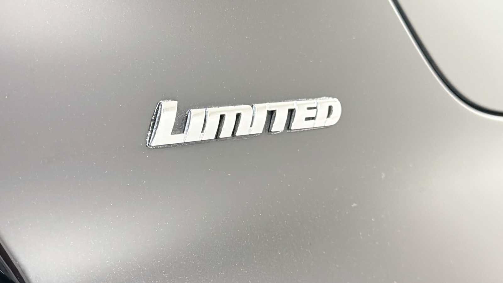 Used 2015 Toyota 4Runner Limited AWD/4WD image 29