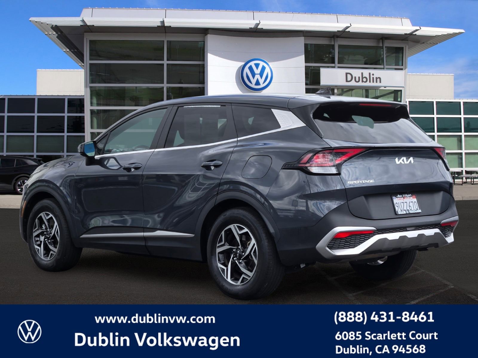 Used 2023 Kia Sportage LX image 6