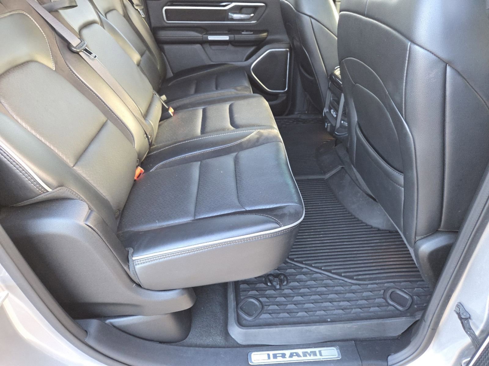 Used 2020 RAM 1500 Laramie w/ Sport Appearance Package image 24