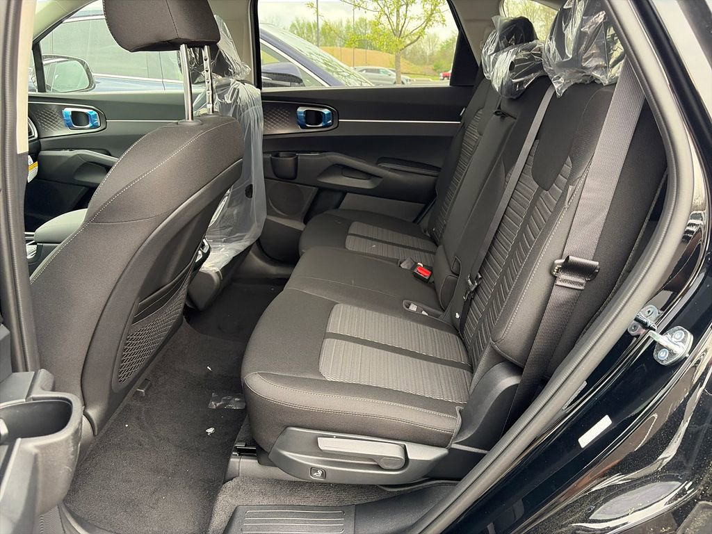 New 2026 Kia Sorento LX FWD image 21
