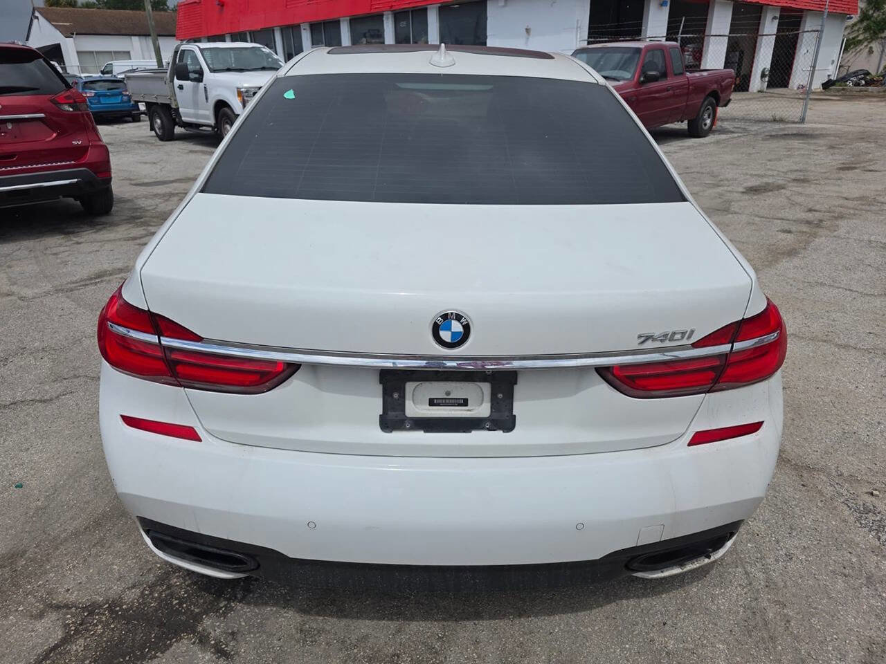 Used 2017 BMW 740i RWD image 6
