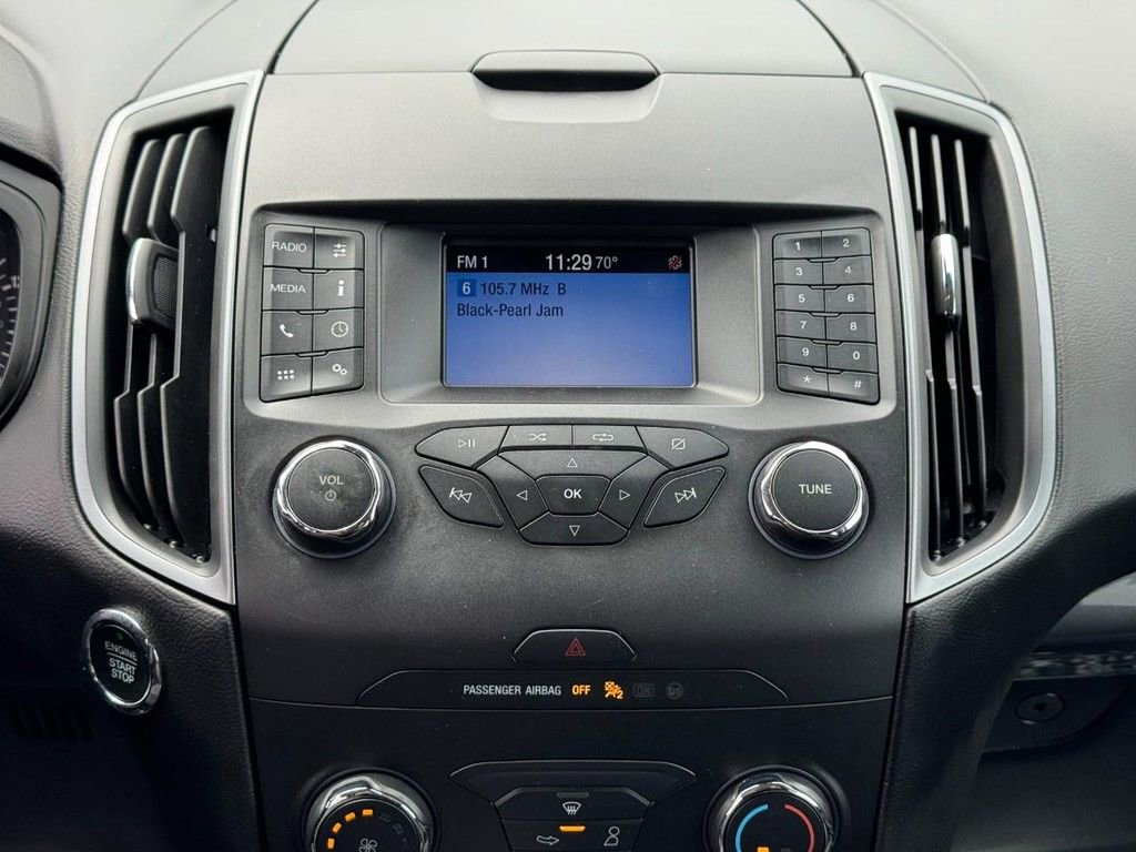 Used 2019 Ford Edge SE FWD image 16