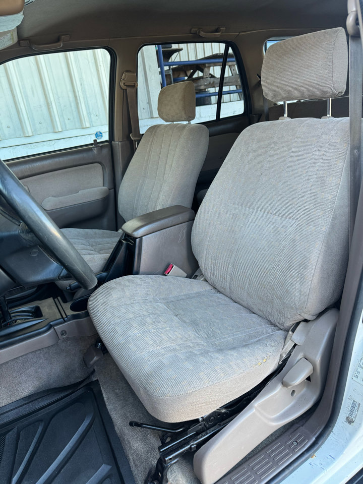 Used 2000 Toyota 4Runner 2WD image 11