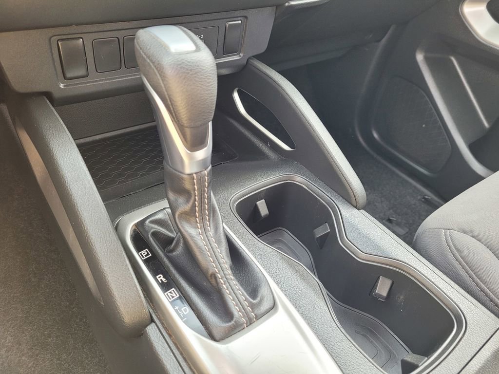 Used 2023 Nissan Frontier SV image 21