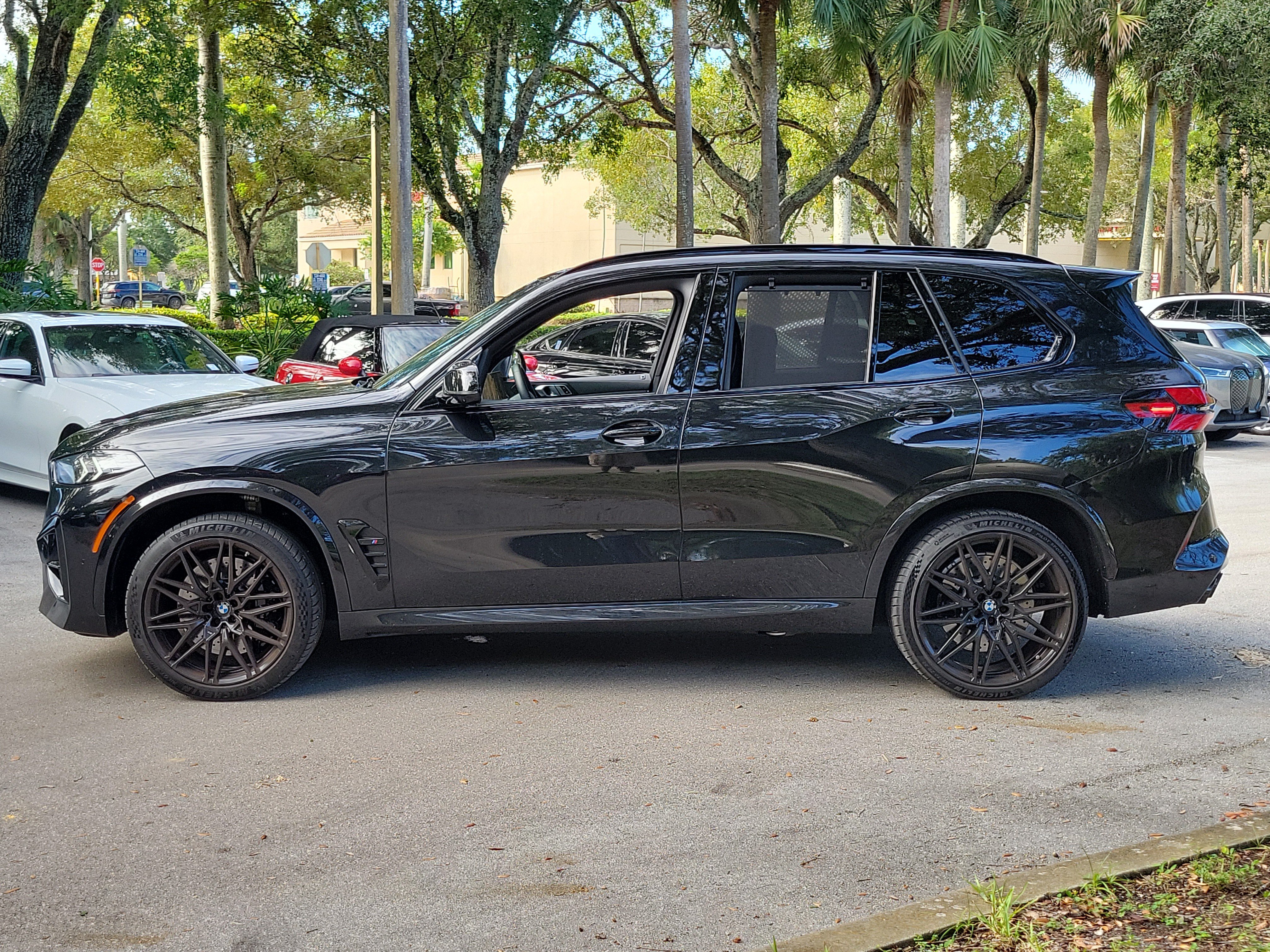 Used 2025 BMW X5 M Competition w/ Executive Package AWD/4WD image 6