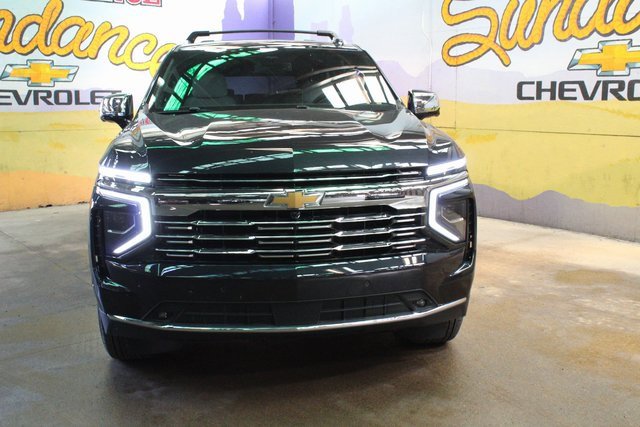 New 2025 Chevrolet Suburban Premier image 3