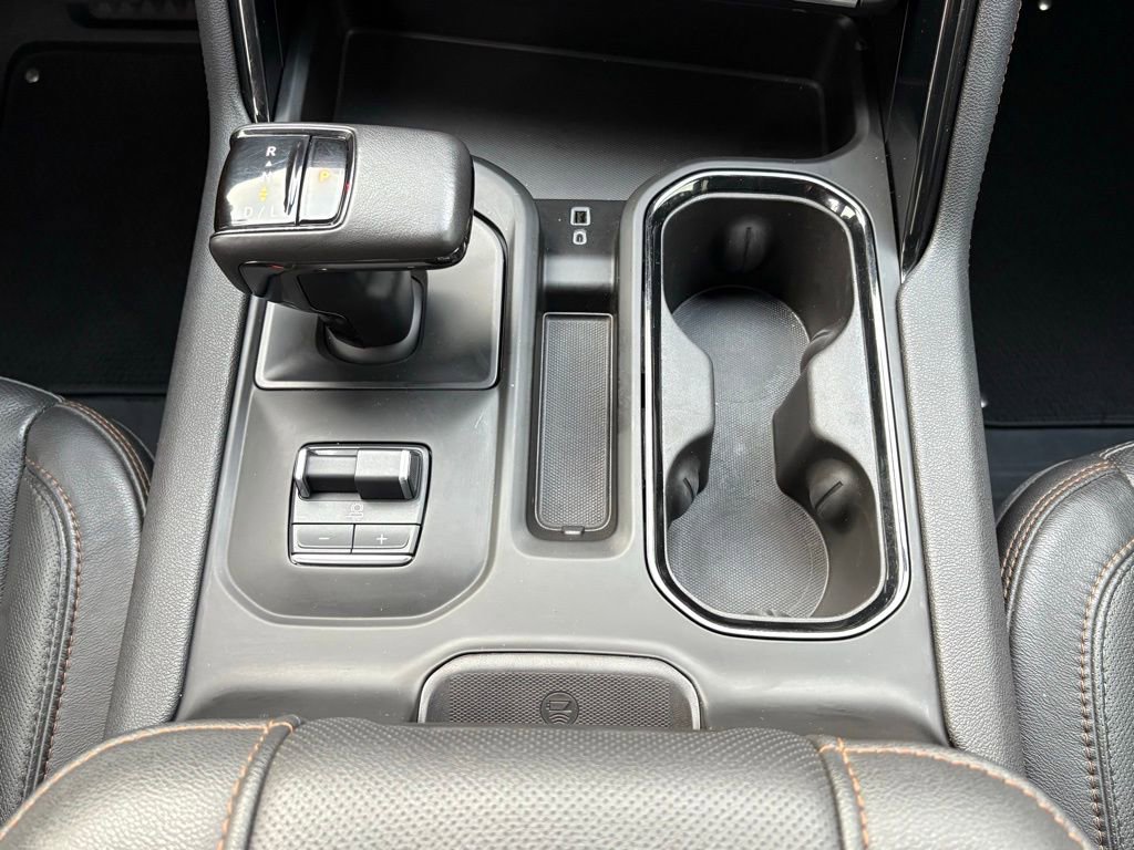 Used 2022 GMC Sierra 1500 AT4 w/ AT4 Premium Package image 17