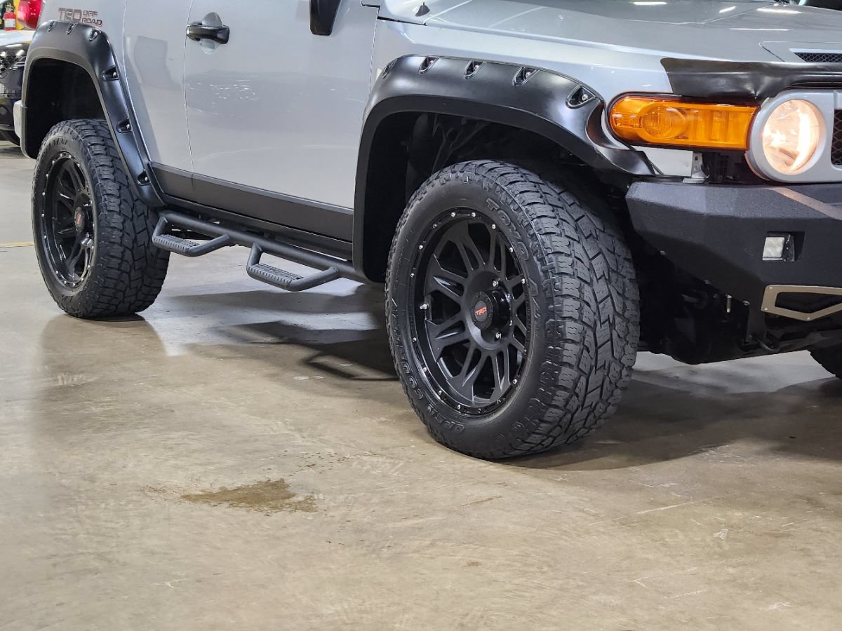Used 2008 Toyota FJ Cruiser 4WD image 16