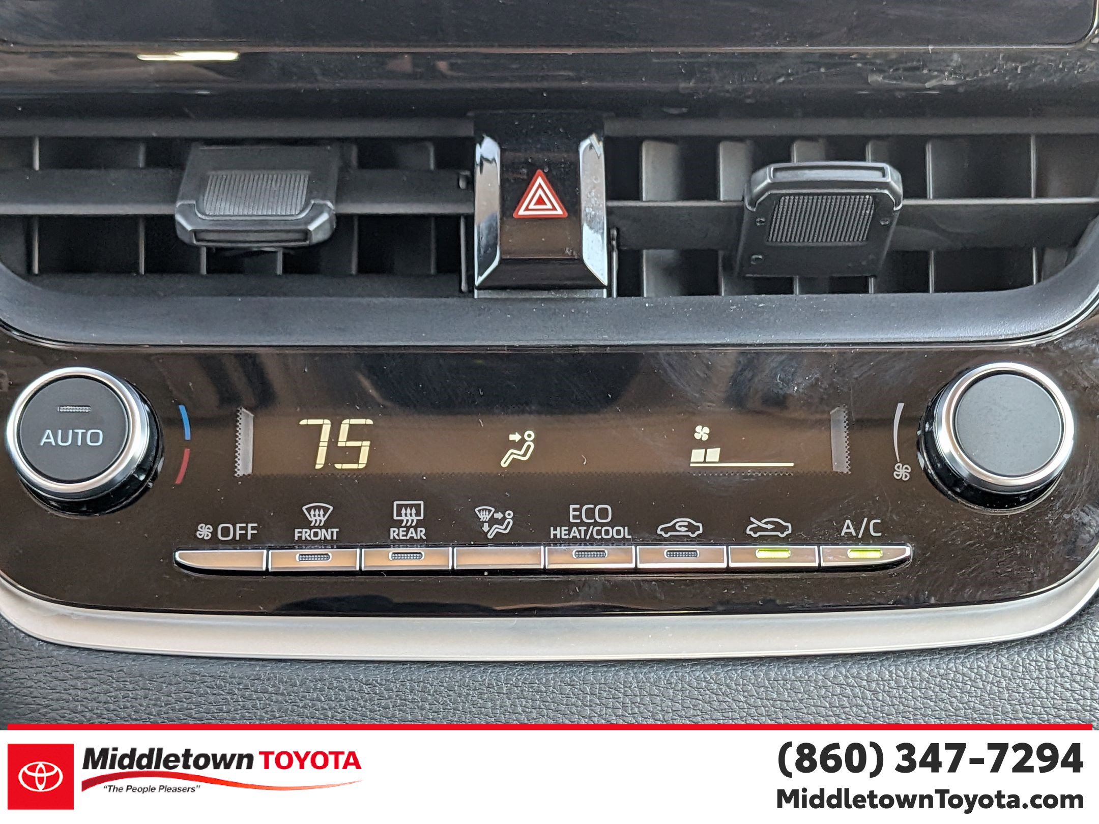 Certified 2025 Toyota Corolla LE image 25