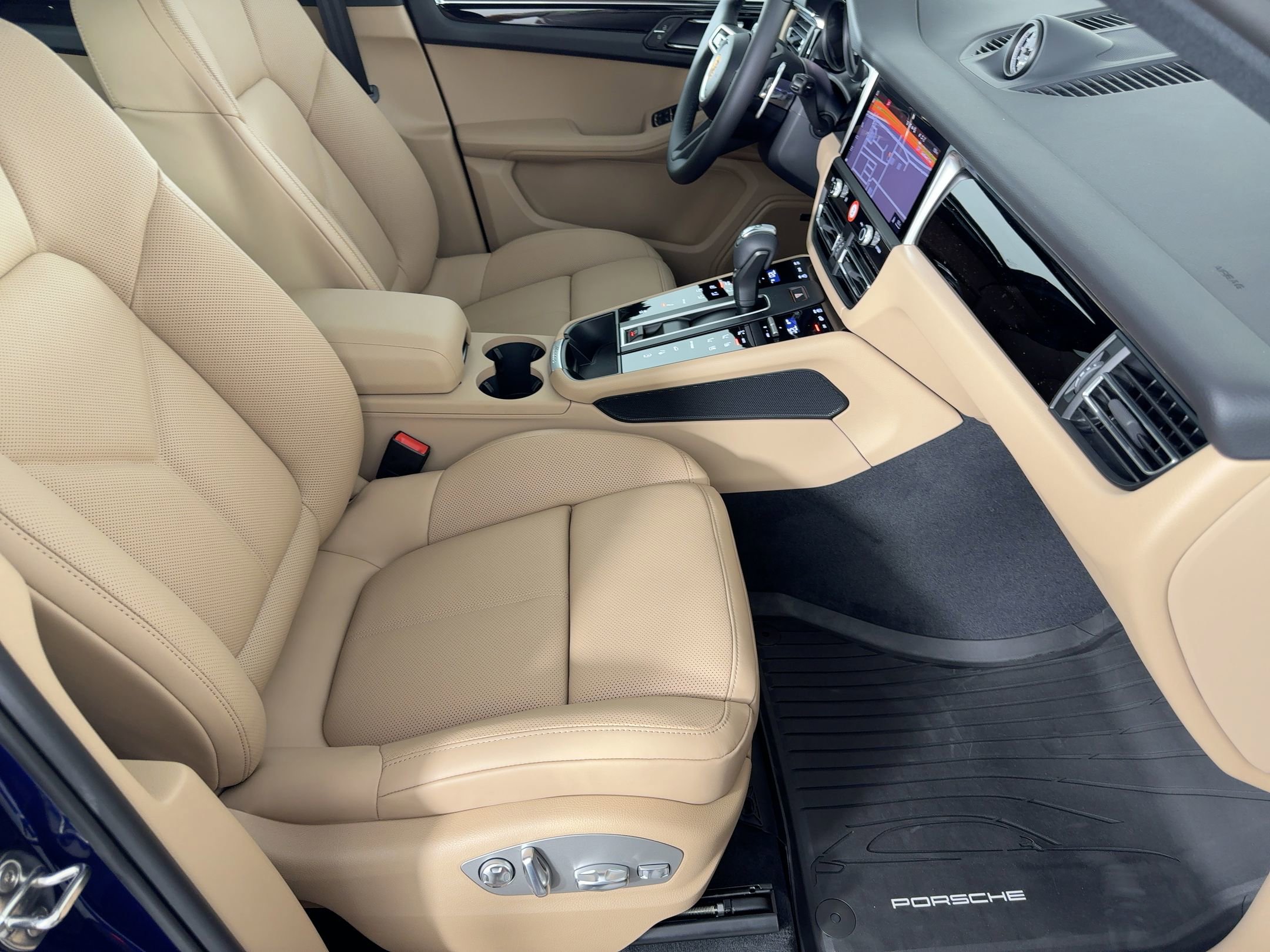 Used 2026 Porsche Macan S image 29