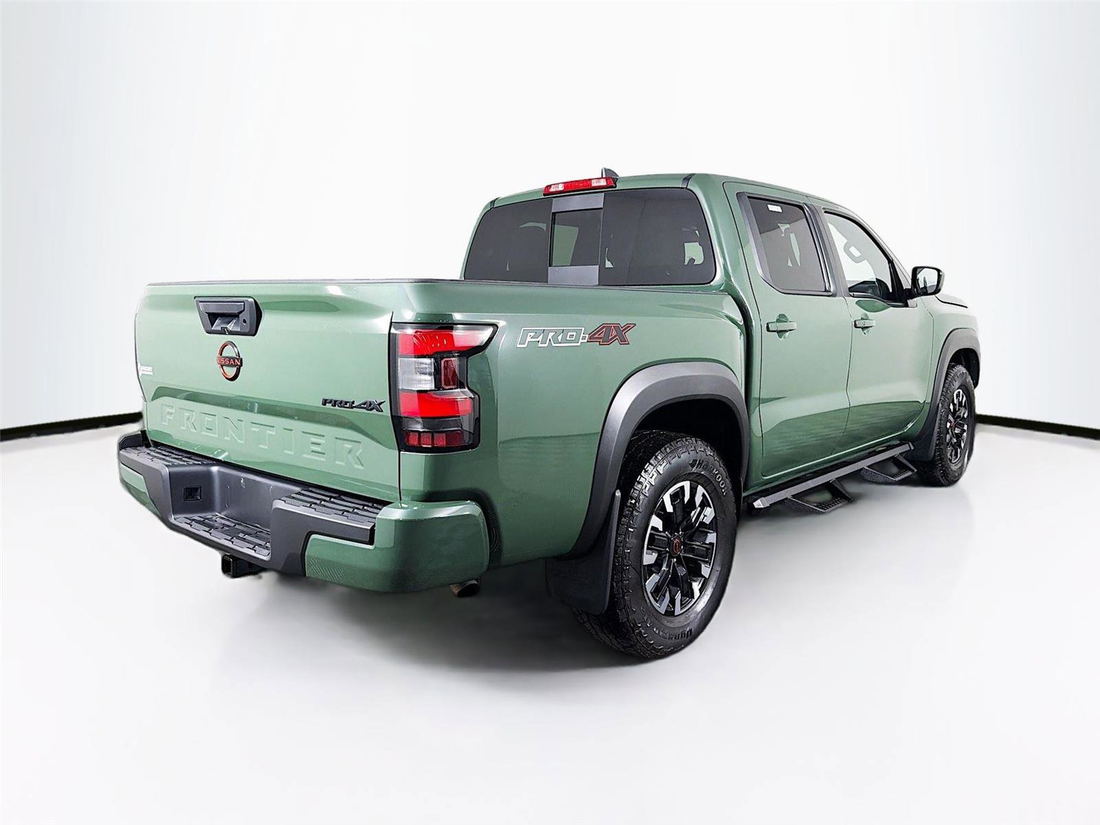 Used 2024 Nissan Frontier PRO-4X w/ Off-Road Protection Package image 7