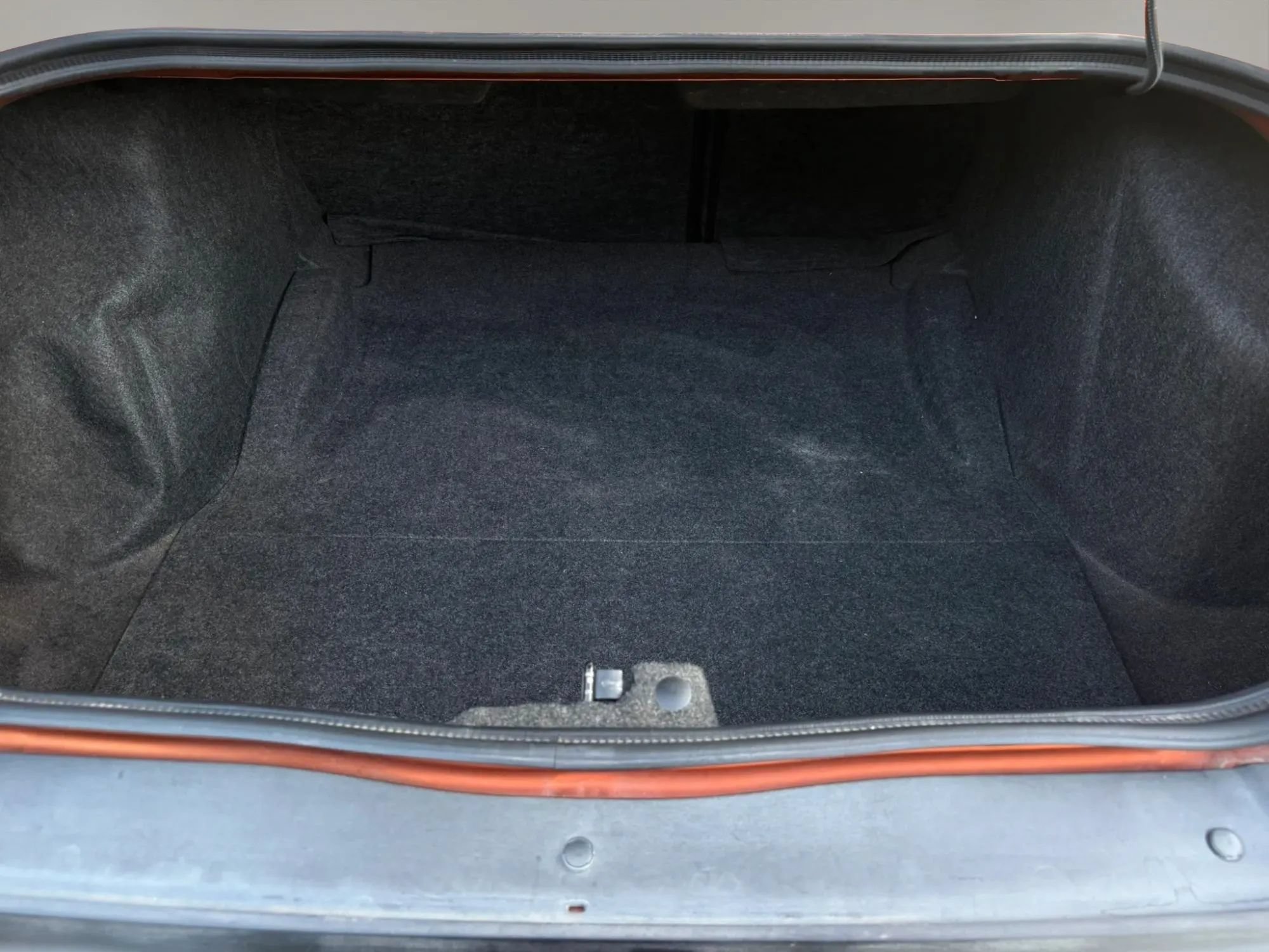 Used 2011 Dodge Challenger R/T w/ Electronics Convenience Group RWD image 46