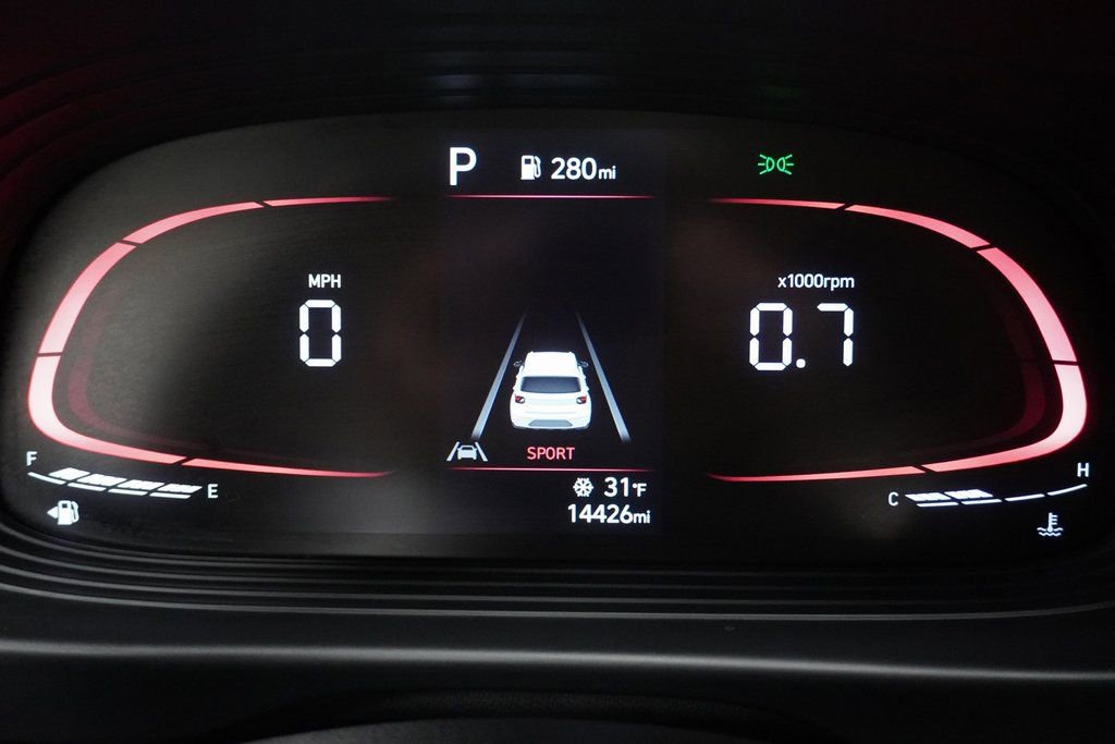 Certified 2023 Hyundai Venue SEL image 23