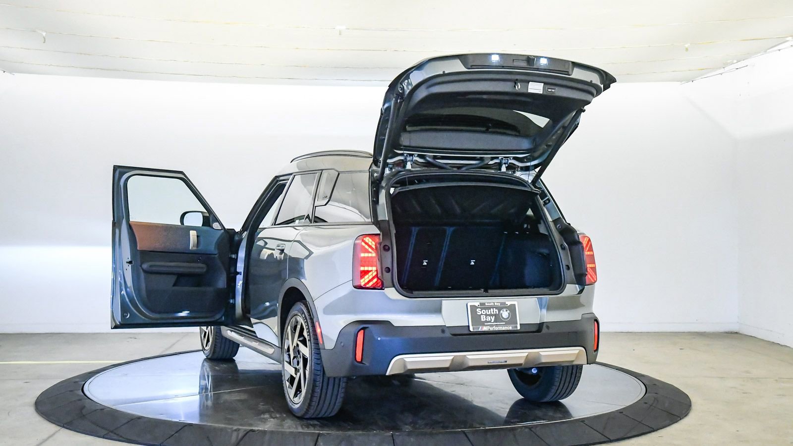 Certified 2025 MINI Cooper Countryman S image 28