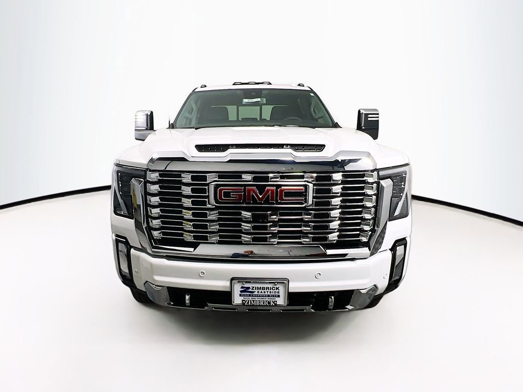 Certified 2025 GMC Sierra 2500 Denali image 2