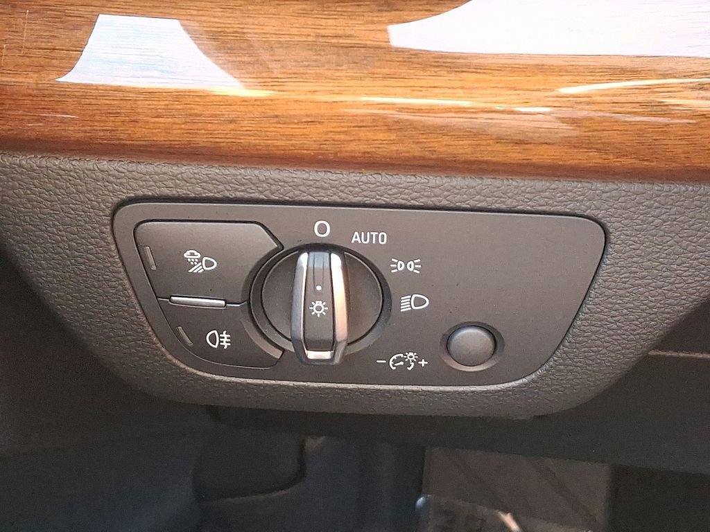 Used 2022 Audi Q5 2.0T Premium Plus w/ Premium Plus Package image 24