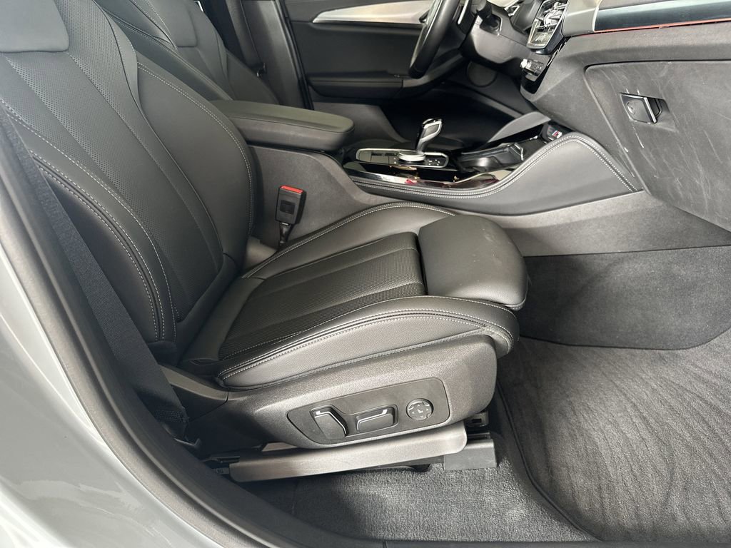 Used 2024 BMW X4 M40i w/ Premium Package image 40