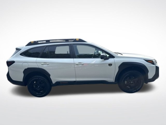 Used 2025 Subaru Outback Wilderness AWD/4WD image 9