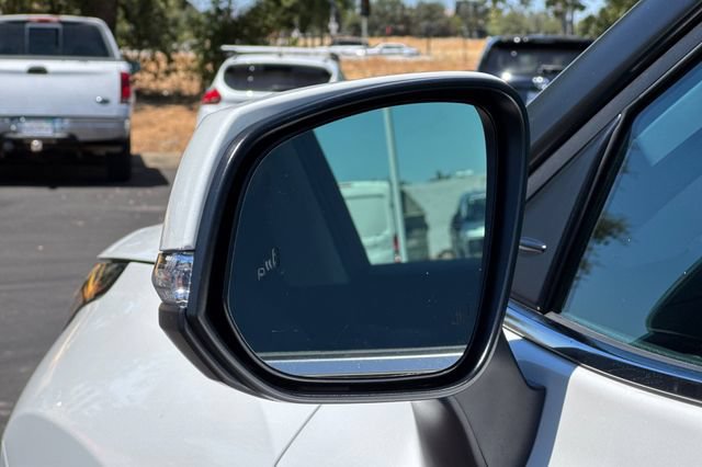 Used 2023 Toyota Highlander XLE FWD image 54