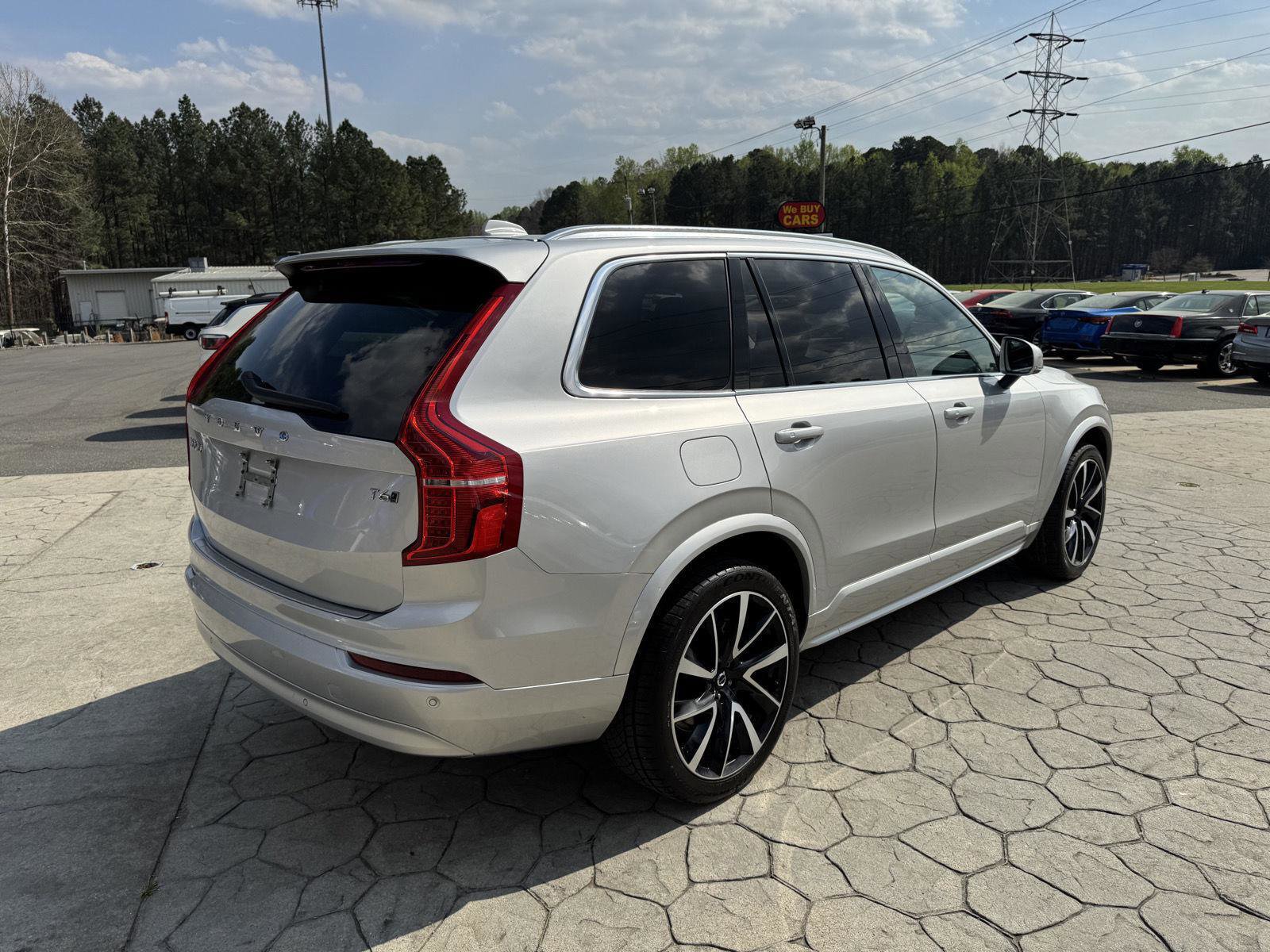 Used 2022 Volvo XC90 T6 Momentum w/ Climate Package AWD/4WD image 15