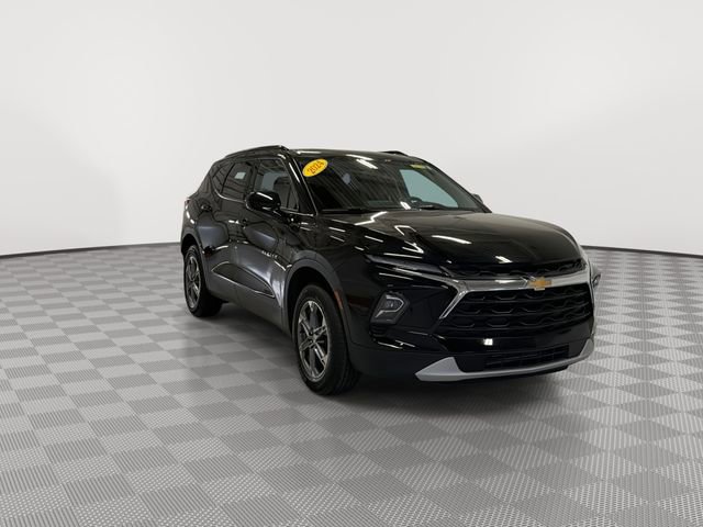 Certified 2024 Chevrolet Blazer LT w/ Convenience Package FWD image 2
