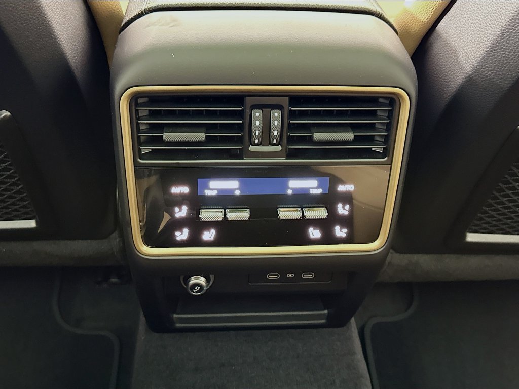New 2026 Porsche Cayenne S AWD/4WD image 30