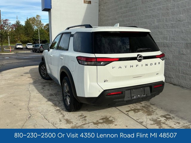 Used 2024 Nissan Pathfinder SV FWD image 7
