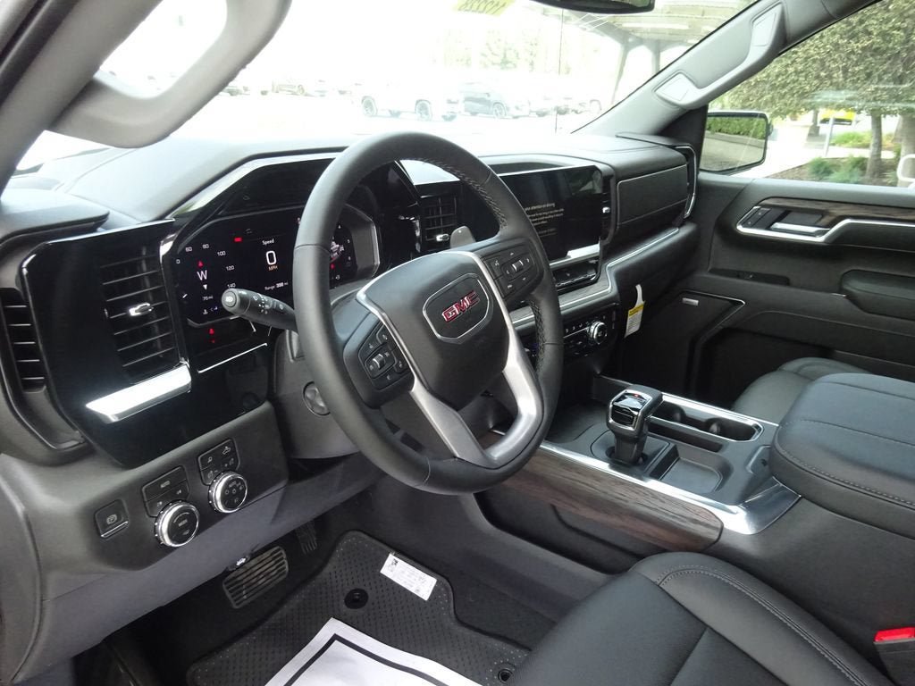 New 2026 GMC Sierra 1500 SLT w/ SLT Premium Package AWD/4WD image 13