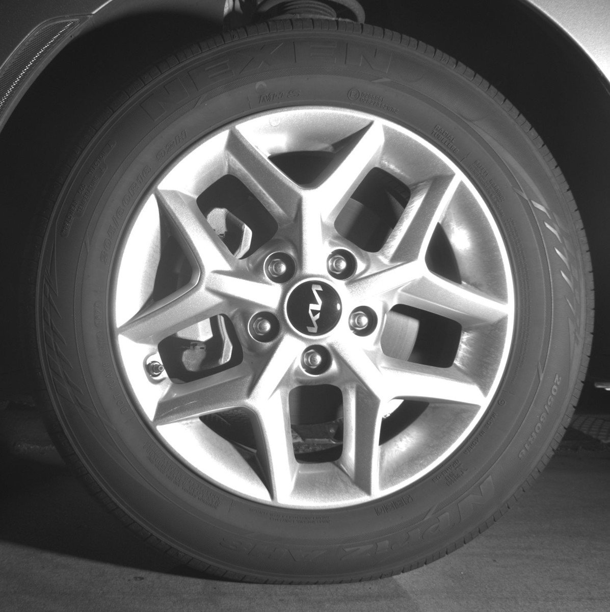 Used 2025 Kia Soul LX w/ LX Technology Package FWD image 12