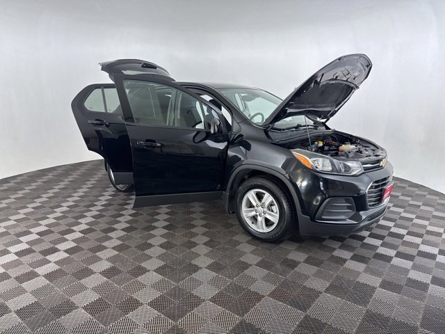 Used 2019 Chevrolet Trax LS w/ Tint and Cruise Package image 12