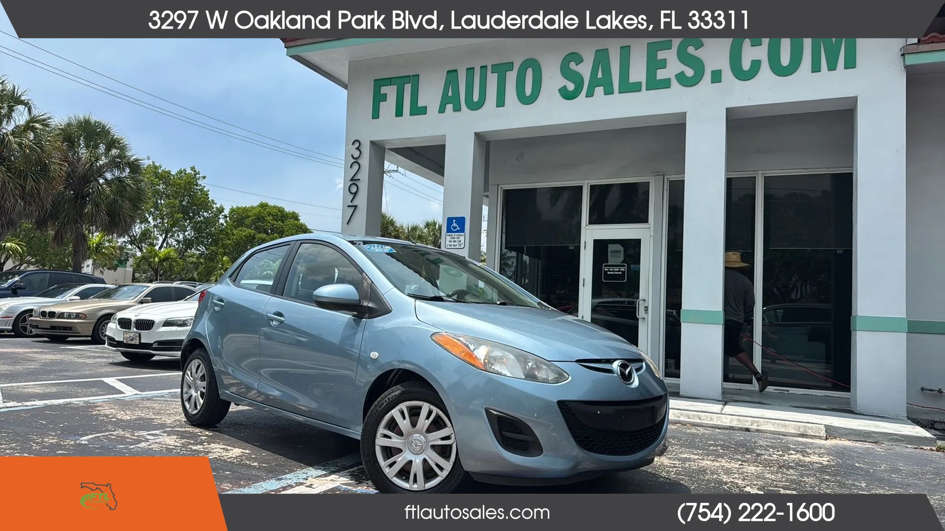 Used 2013 MAZDA MAZDA2 Sport FWD image 2