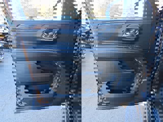 Used 2022 Chevrolet Tahoe LT w/ LT Signature Plus Package image 17