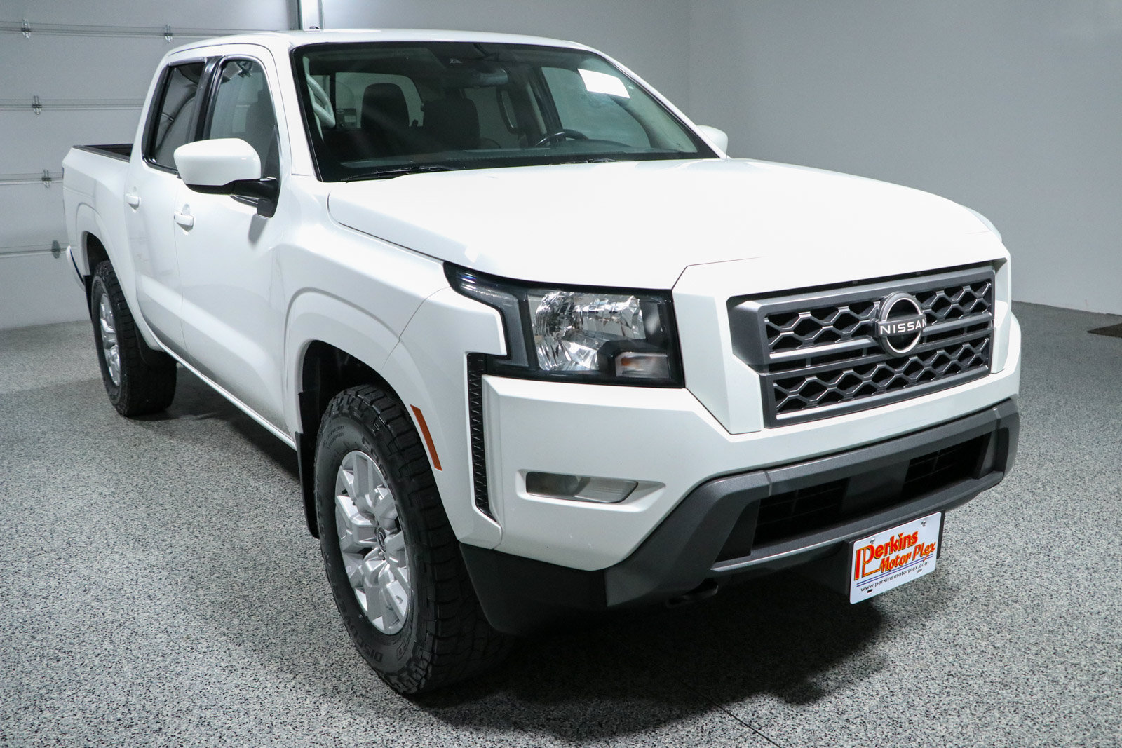 Used 2023 Nissan Frontier SV w/ SV Convenience Package AWD/4WD image 5