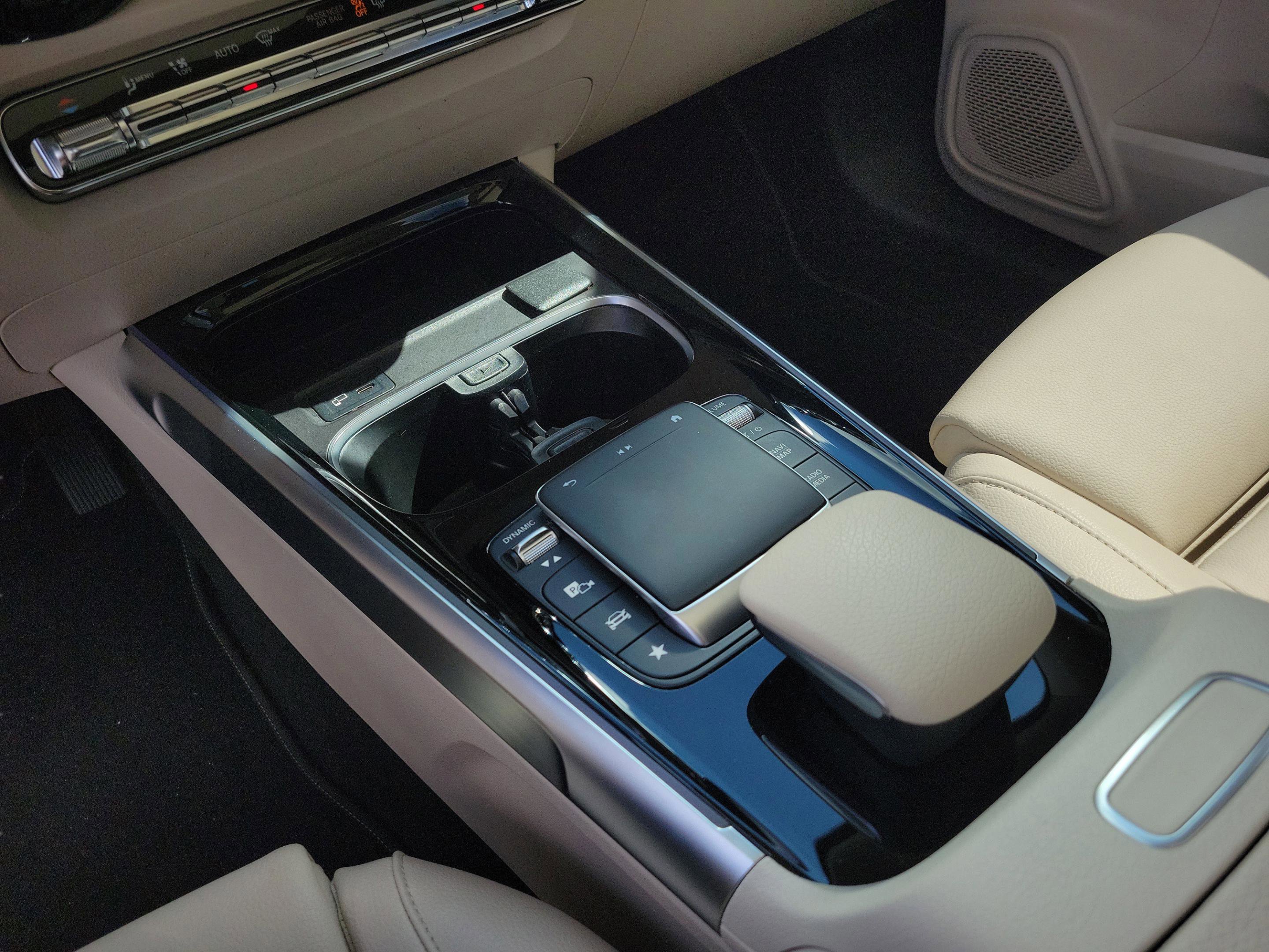 Used 2023 Mercedes-Benz GLB 250 4MATIC image 19