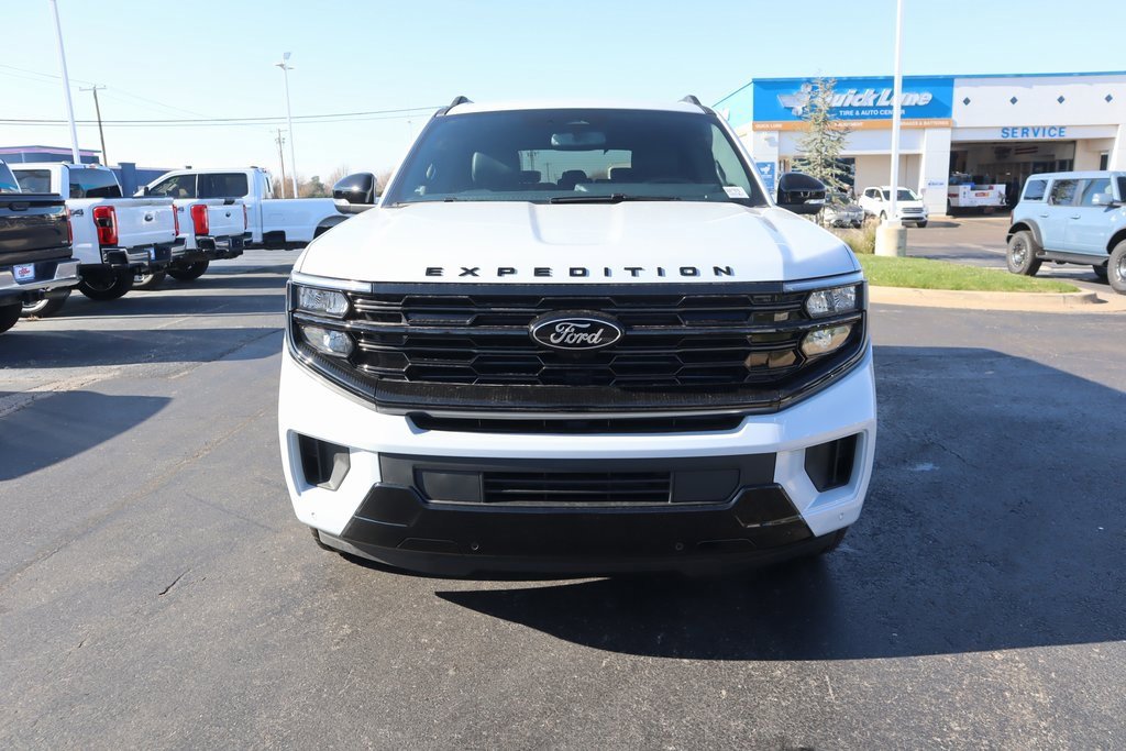 New 2025 Ford Expedition Platinum w/ Stealth Appearance Package image 9