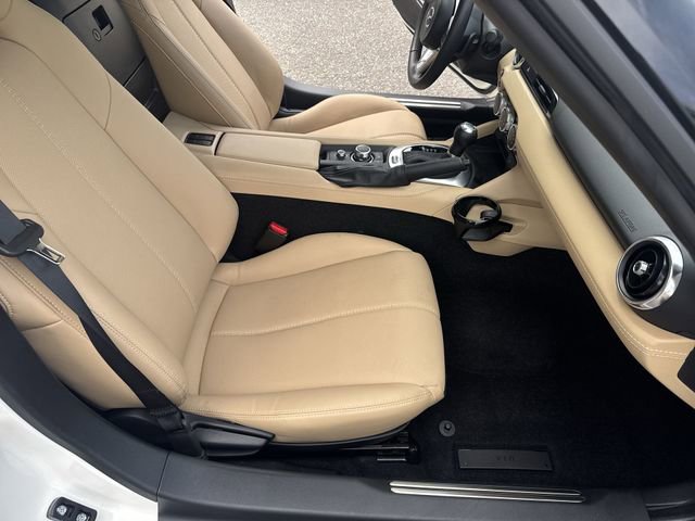 Used 2024 MAZDA MX-5 Miata Grand Touring RWD image 10