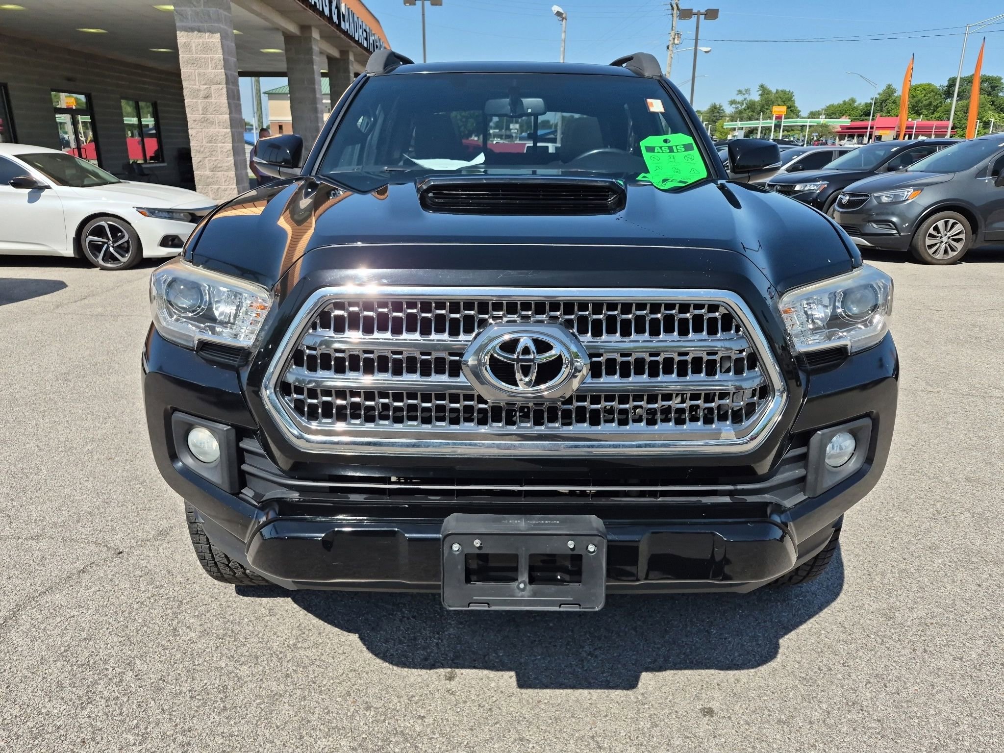 Used 2016 Toyota Tacoma TRD Sport AWD/4WD image 8