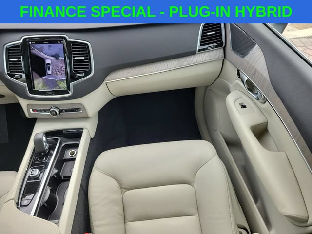 Used 2024 Volvo XC90 T8 Plus w/ Protection Package Premier AWD/4WD image 16