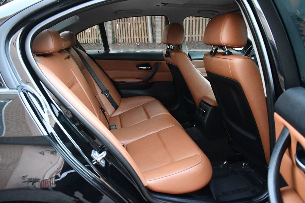 Used 2011 BMW 328i xDrive Sedan w/ Premium Pkg image 24