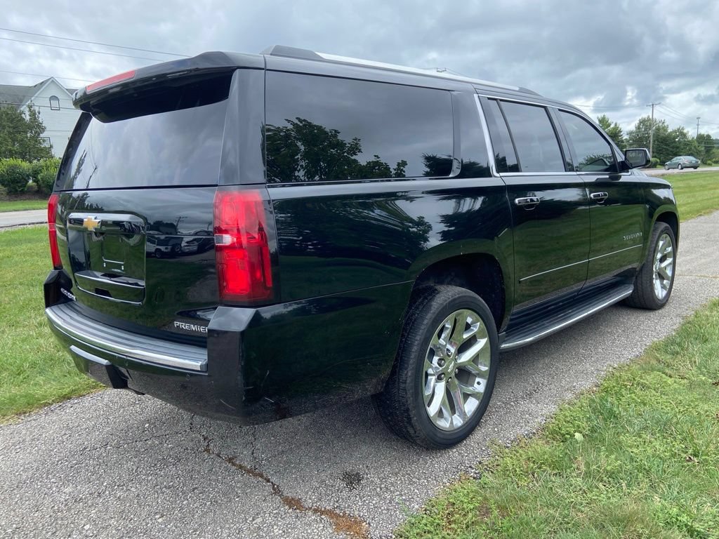 Used 2020 Chevrolet Suburban Premier AWD/4WD image 5