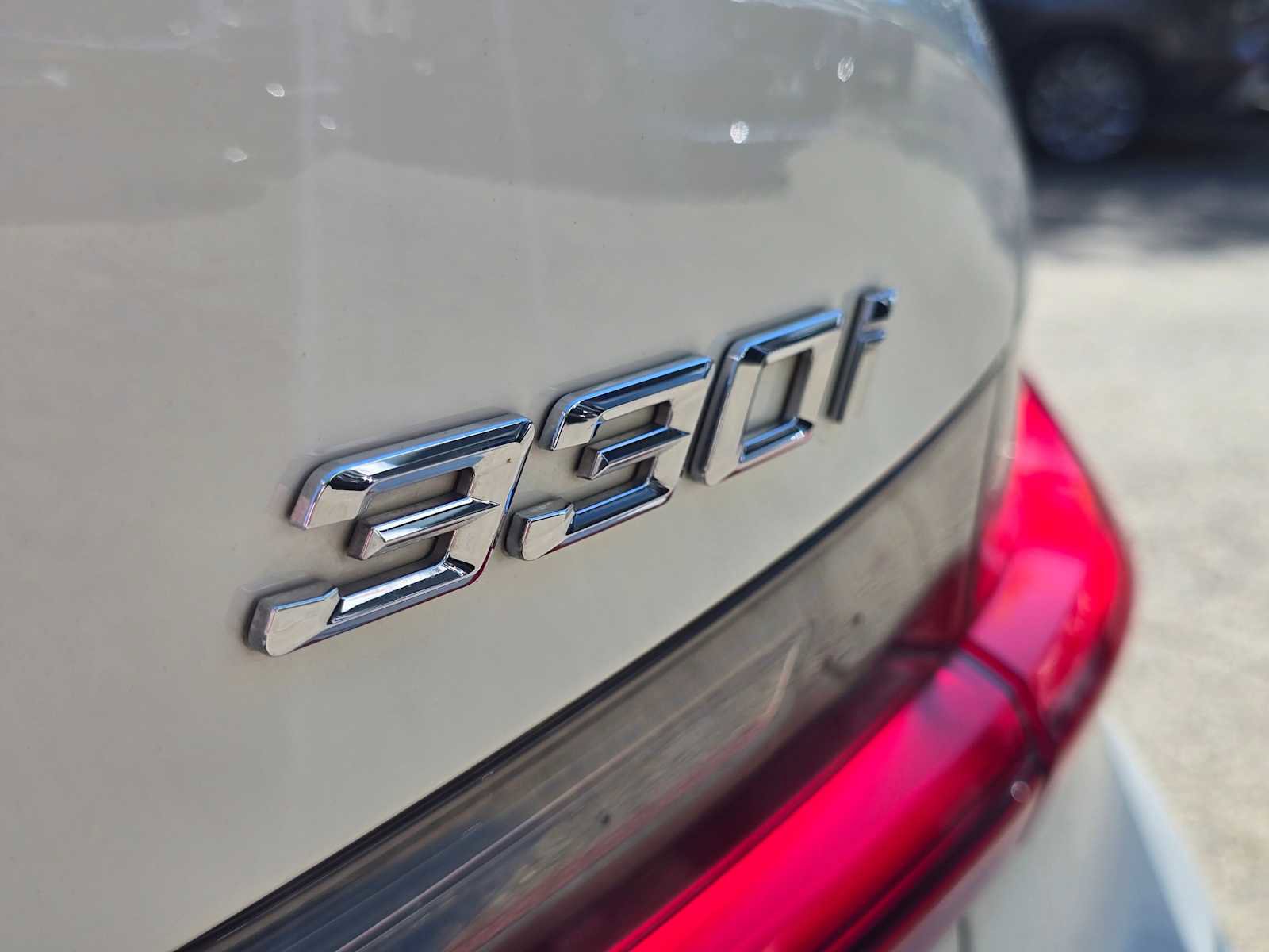 Used 2022 BMW 330i xDrive Sedan w/ M Sport Package image 14