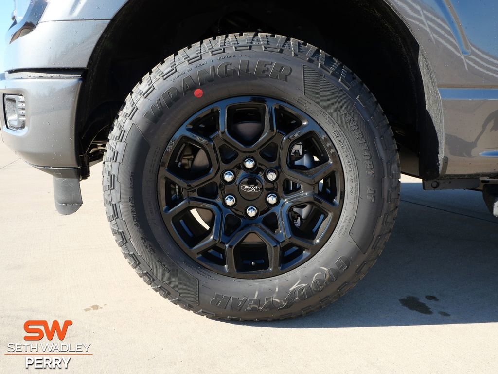 New 2026 Ford F150 XLT w/ XLT Black Appearance Package image 8